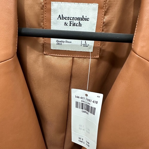 A&F Vegan Leather Blazer - Picture 3 of 4